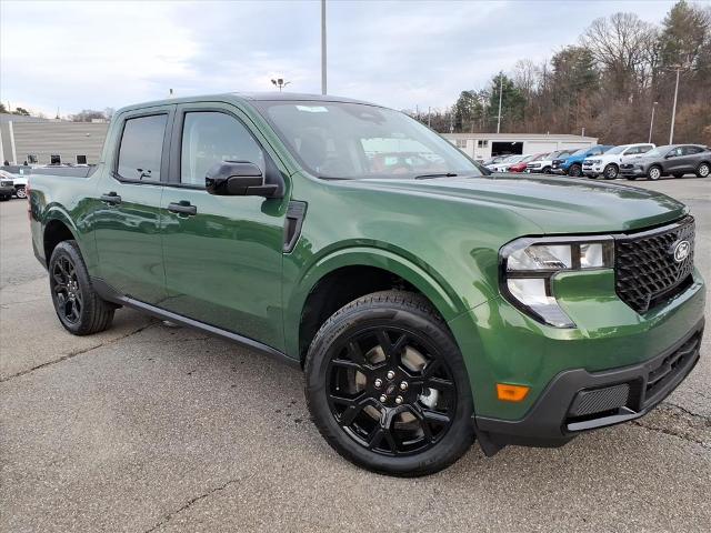 2025 Ford Maverick XLT's photo