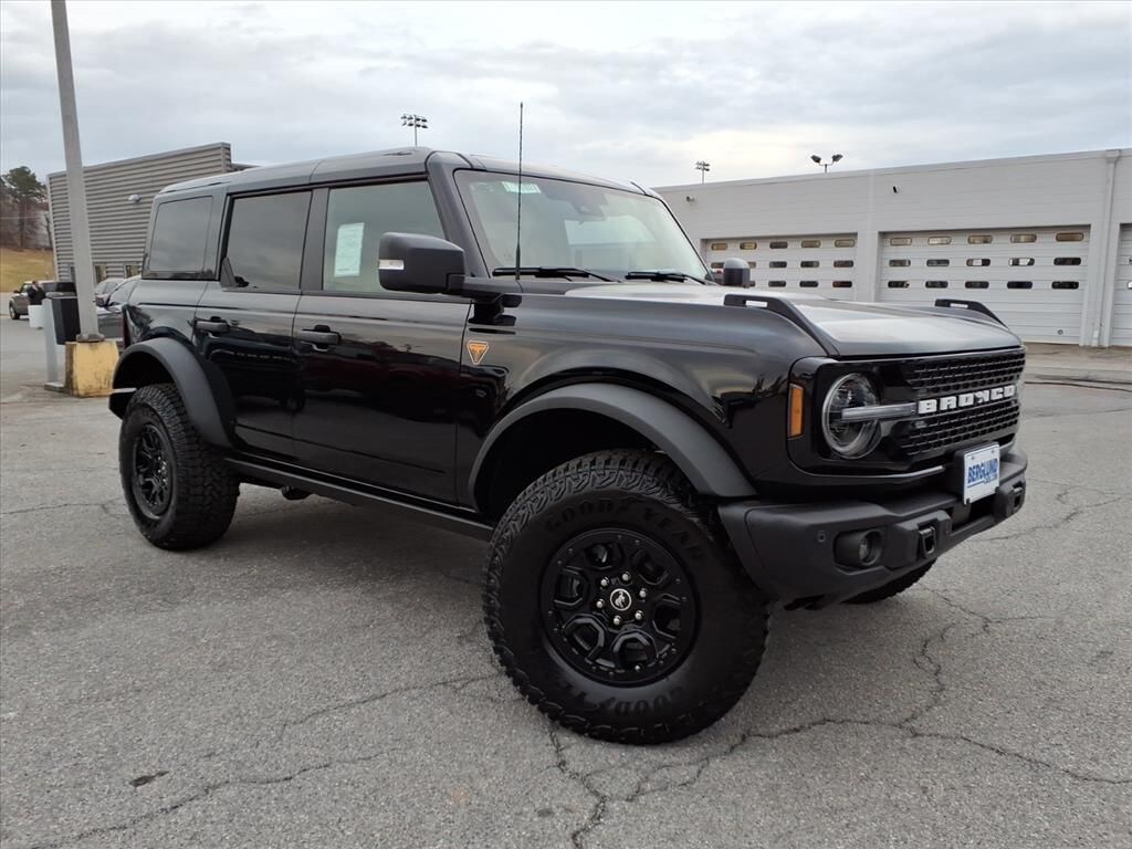 New 2025 Ford Bronco Badlands Sport Utility