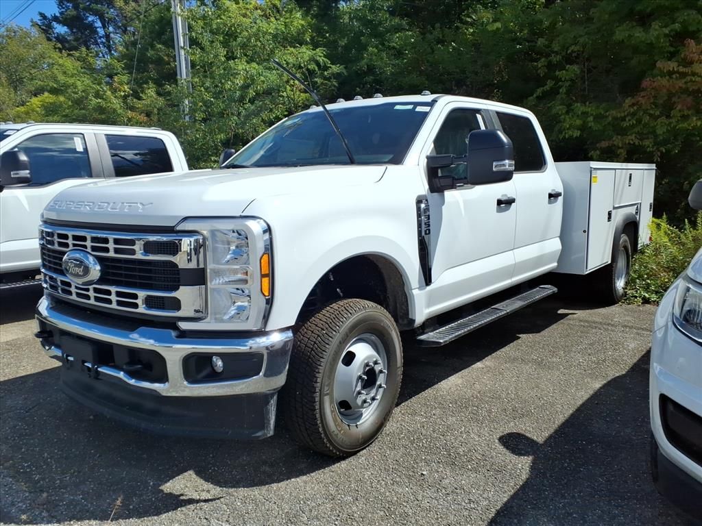 2025 Ford F-350 XL photo 3