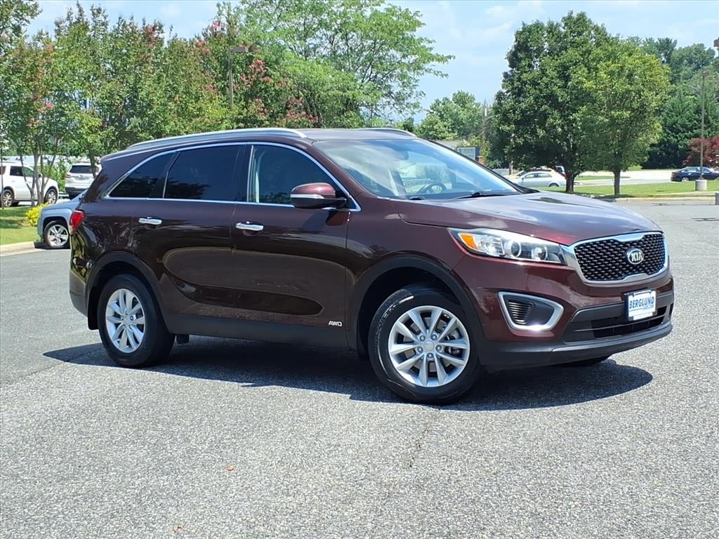 Used 2016 Kia Sorento LX