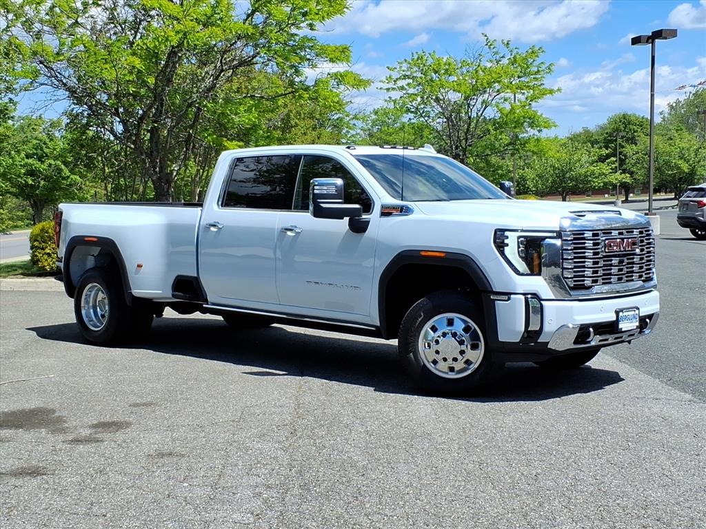 2026 GMC Sierra 4WD Crew Cab Long Box DRW Denali's photo