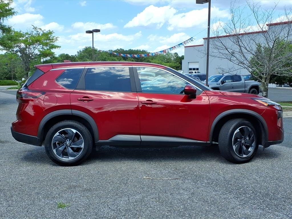 Used 2025 Nissan Rogue SV