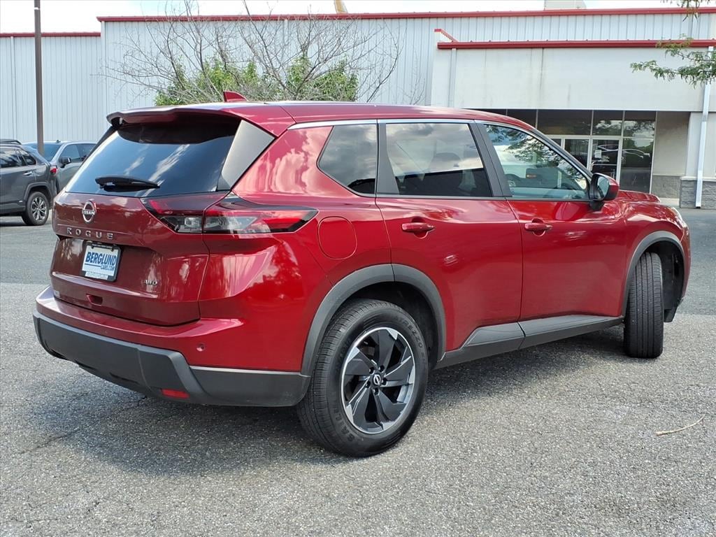 Used 2025 Nissan Rogue SV