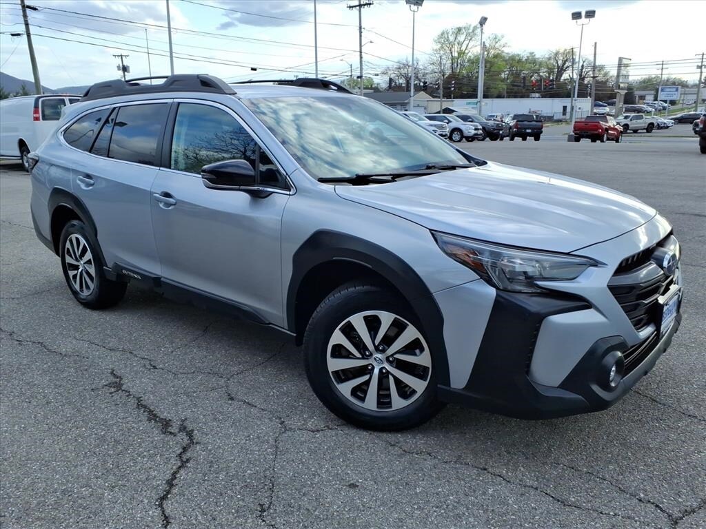 Used 2023 Subaru Outback Premium
