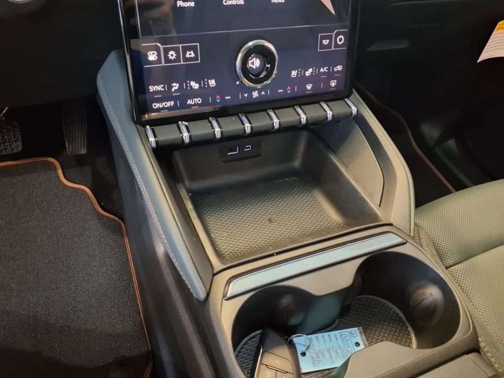 2026 GMC Terrain AT4 - Photo 13