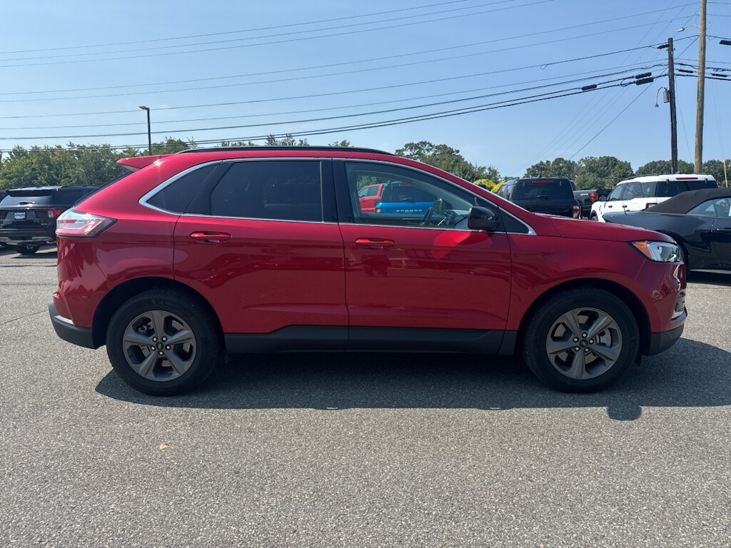 Used 2022 Ford Edge SEL