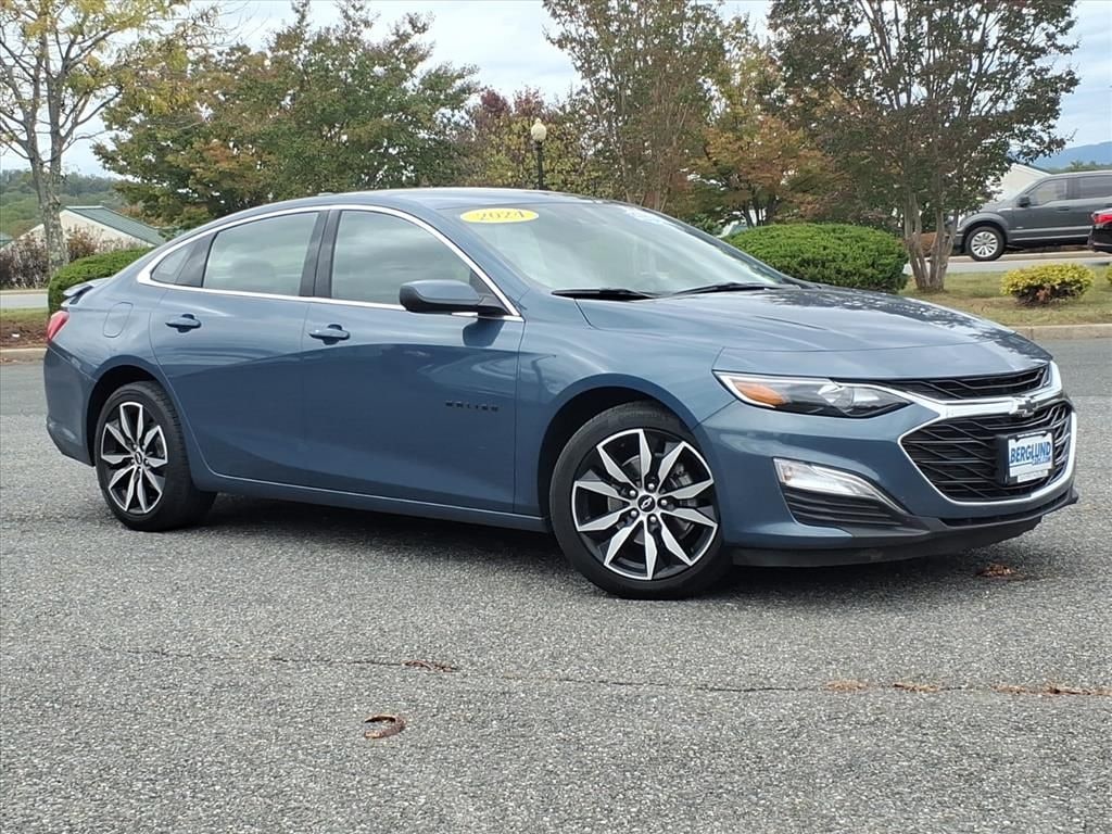 Used 2024 Chevrolet Malibu RS Car