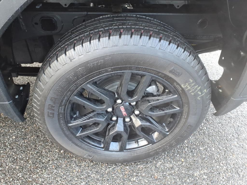2026 GMC Sierra 1500 Pro - Photo 8