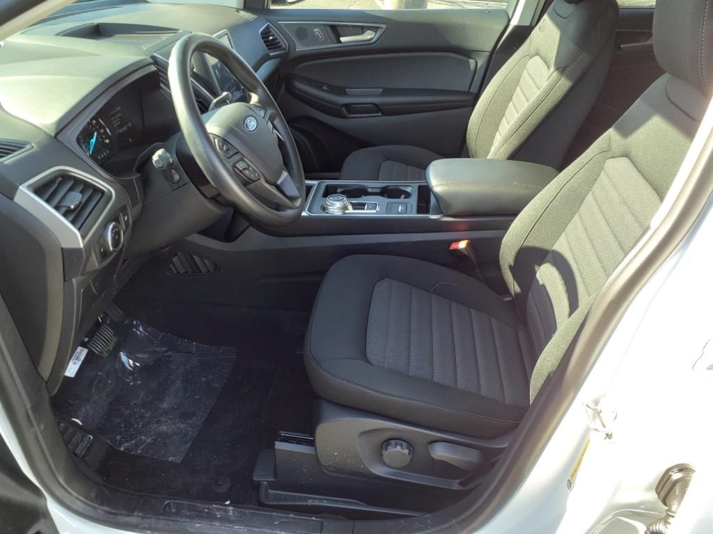 2024 Ford Edge SE photo 3