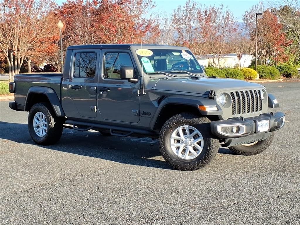 Used 2023 Jeep Gladiator Sport S