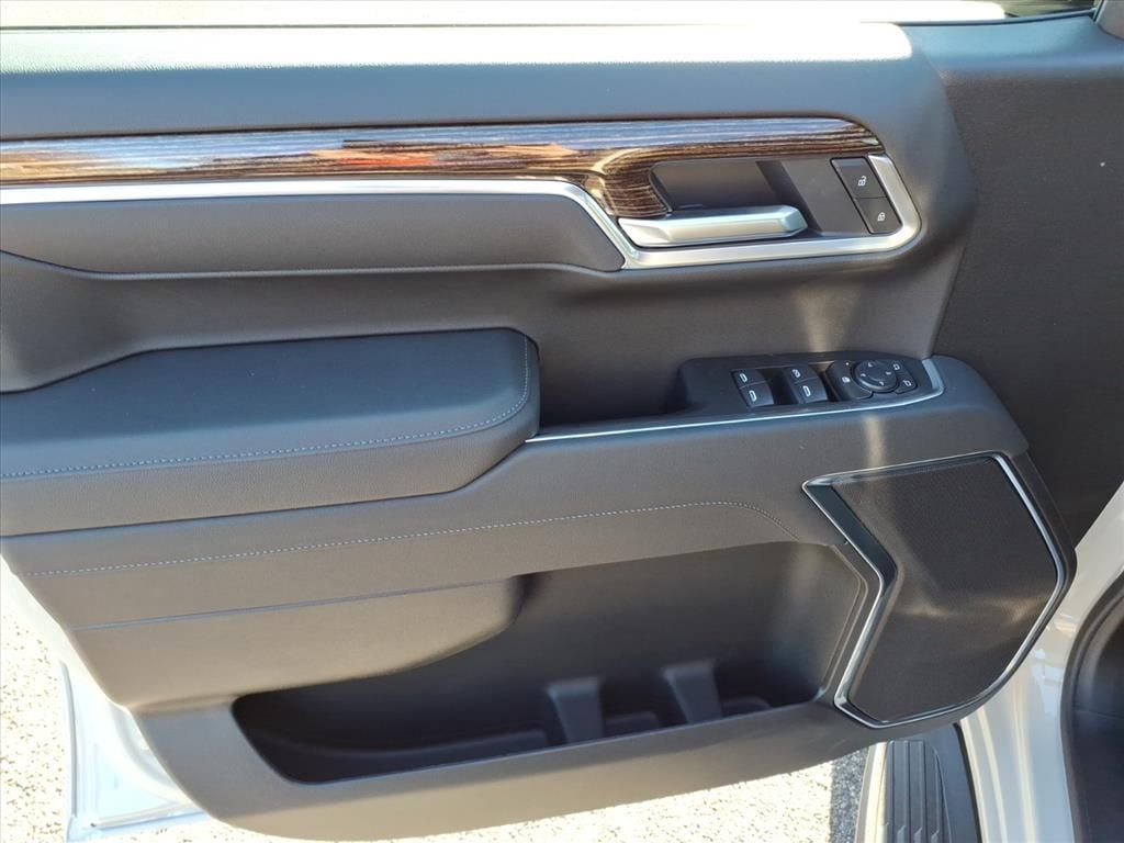 2026 GMC Sierra 1500 SLE - Photo 9