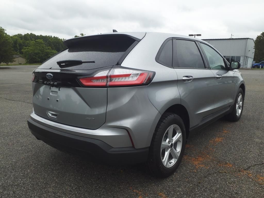 2024 Ford Edge SE photo 4