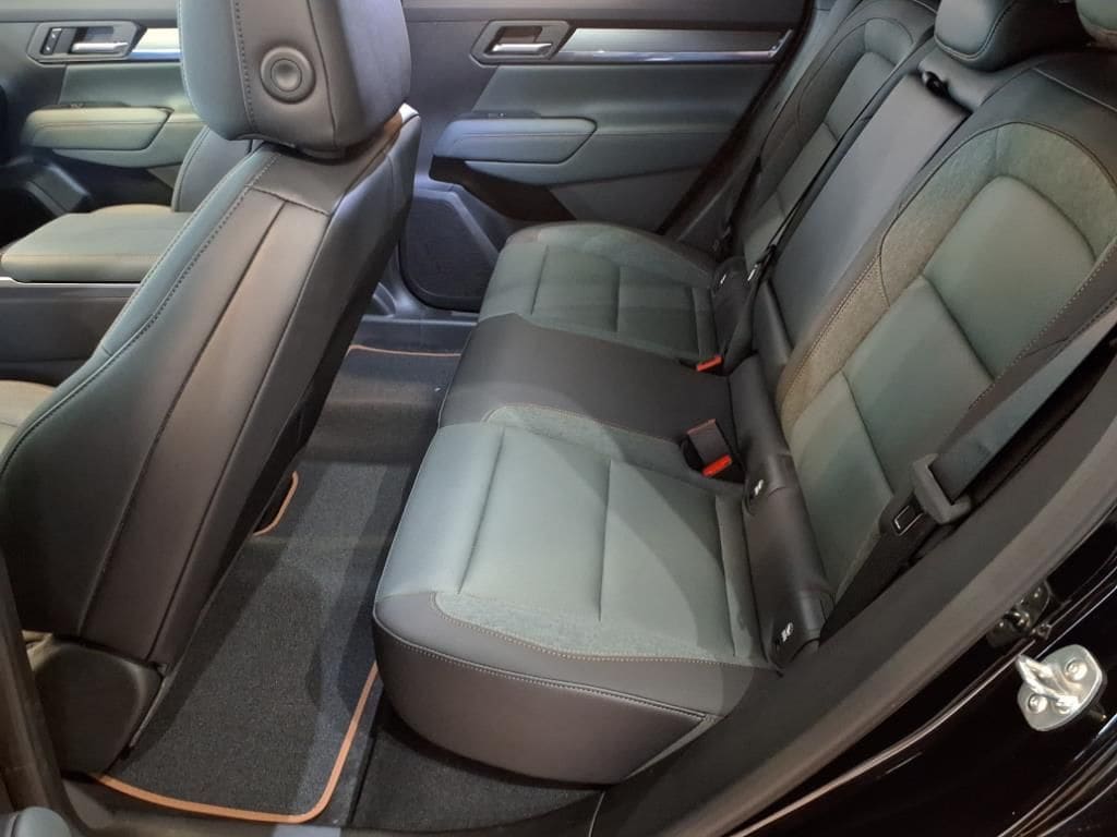 2026 GMC Terrain AT4 - Photo 7