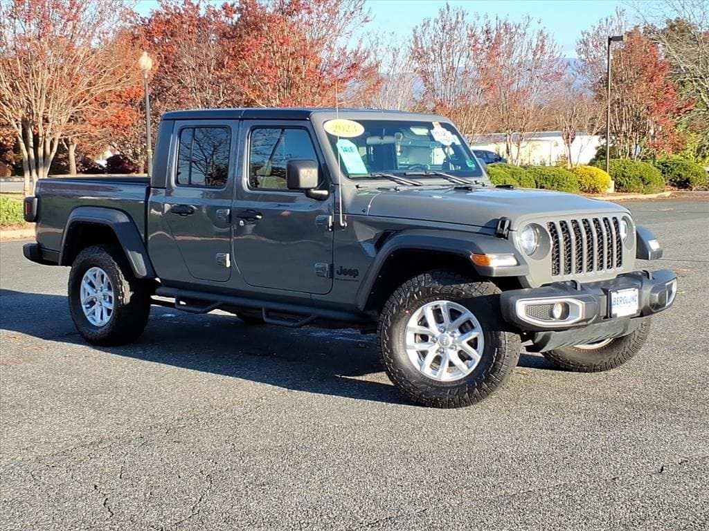 Used 2023 Jeep Gladiator Sport S