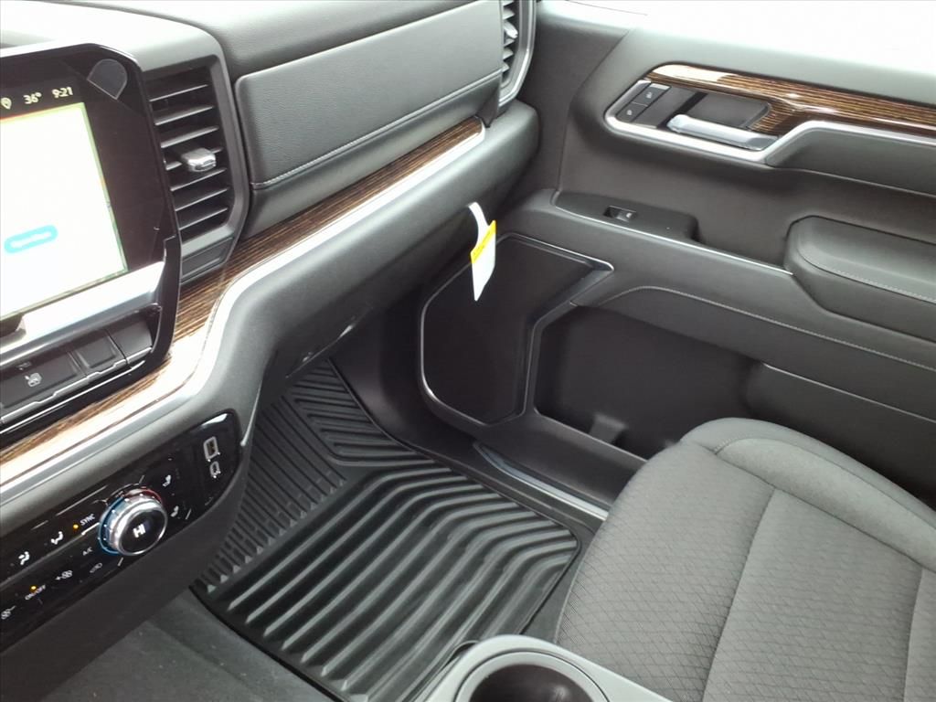 2026 GMC Sierra 1500 SLE - Photo 17