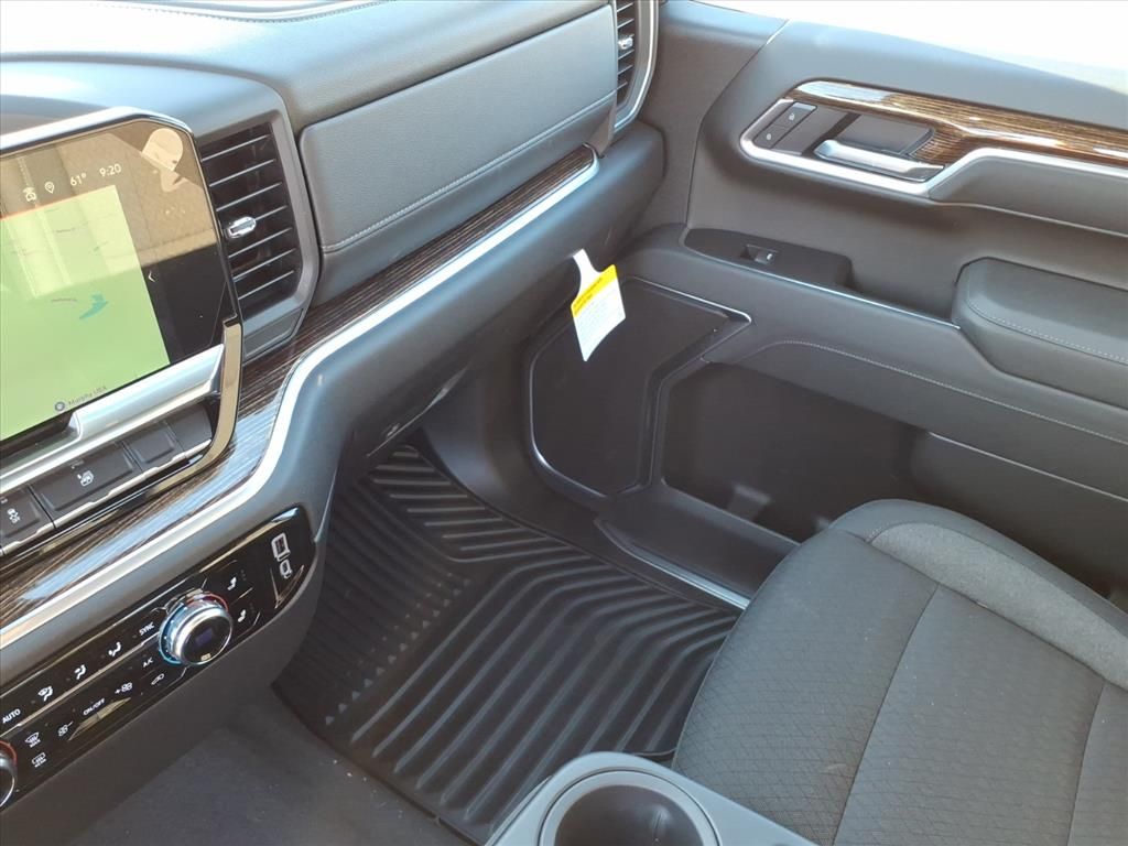 2026 GMC Sierra 1500 SLE - Photo 17