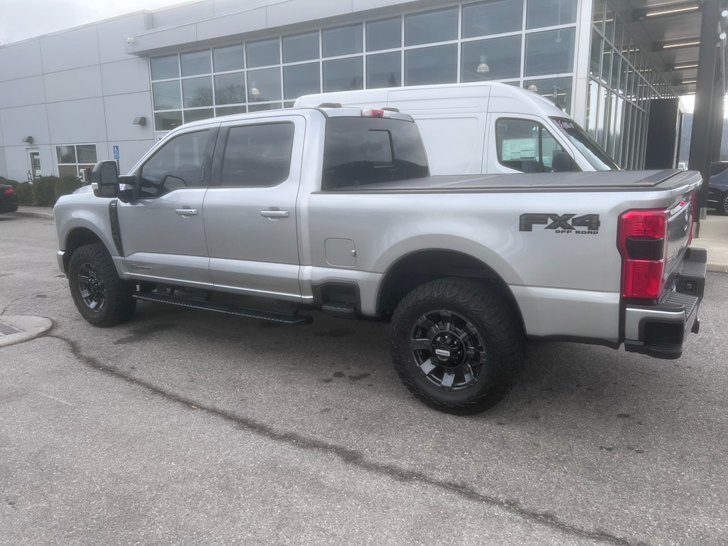 Used 2024 Ford F-250 Lariat Crew Cab
