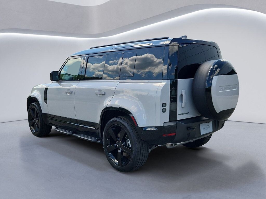 New 2026 Land Rover Defender 110 X-Dynamic SE SUV