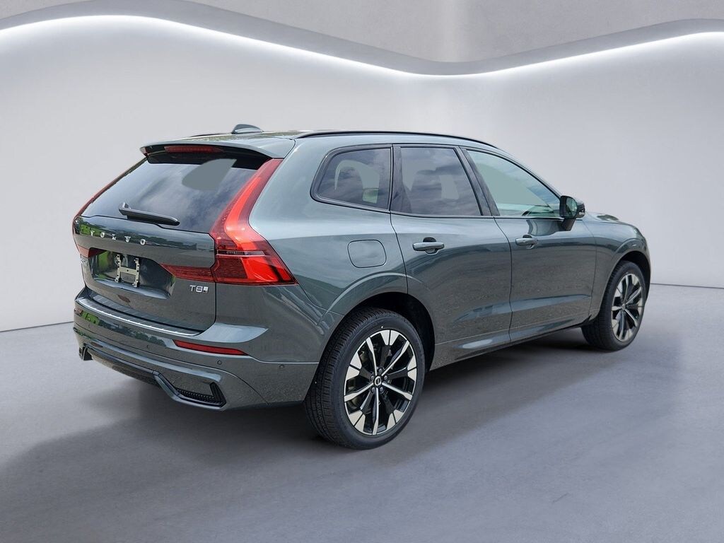 New 2026 Volvo XC60 Plus Sport Utility