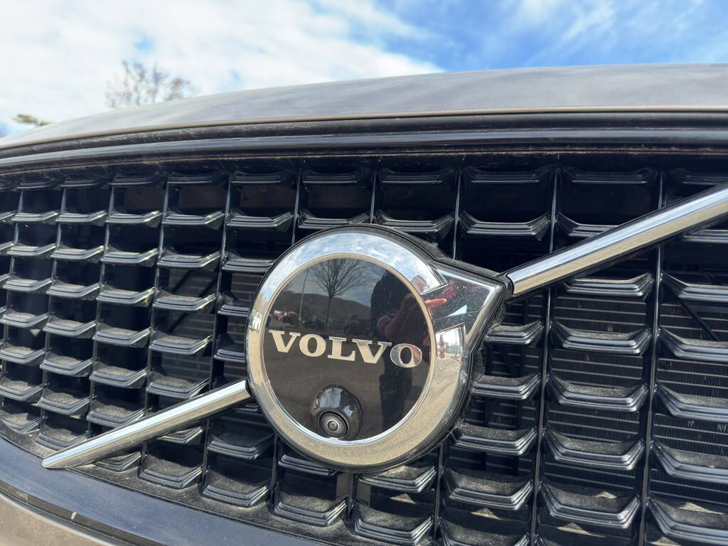 Certified 2025 Volvo XC60 Plus Sport Utility