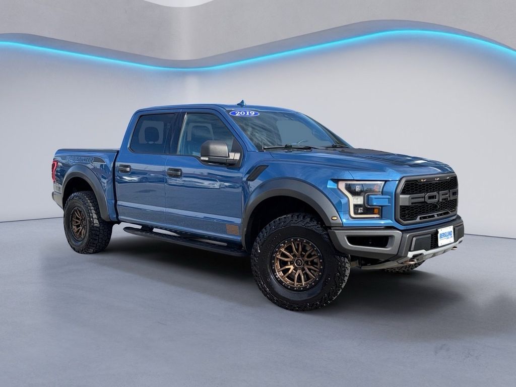 2019 Ford F-150 Raptor photo 2