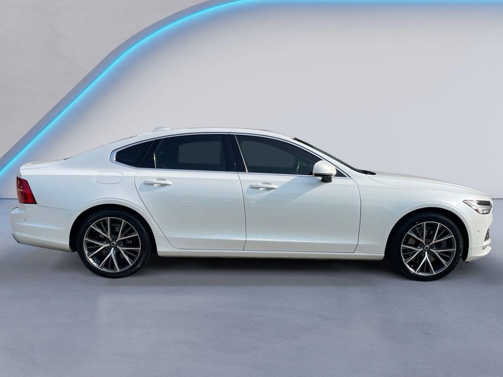 Used 2017 Volvo S90 Momentum with VIN YV1A22MK8H1014394 for sale in Roanoke, VA