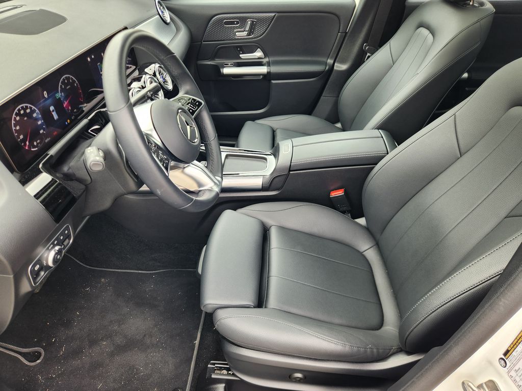 2025 Mercedes-Benz GLA GLA250 - Photo 9