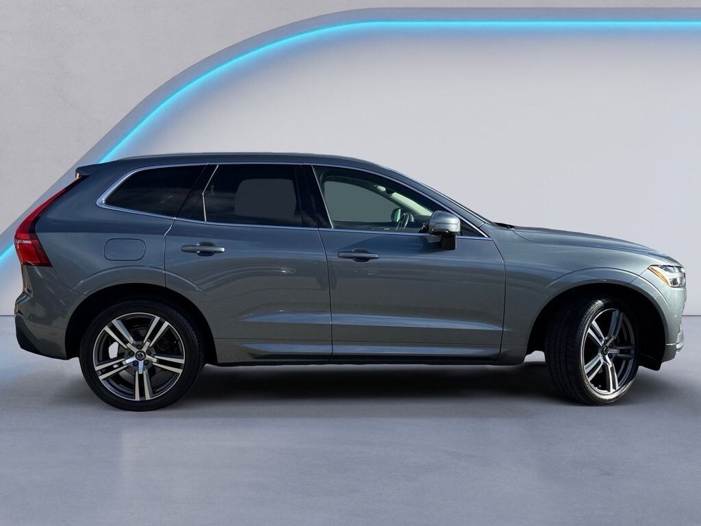 Used 2021 Volvo XC60 Momentum Sport Utility