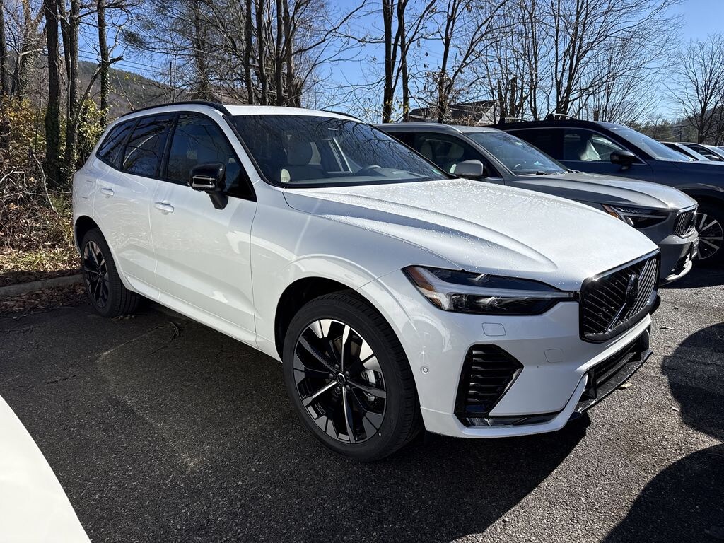 New 2026 Volvo XC60 Plus Sport Utility