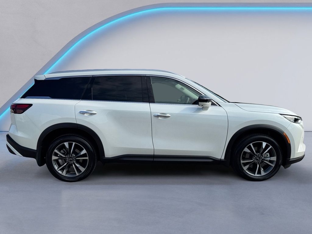 2025 Infiniti QX60 Luxe photo 3