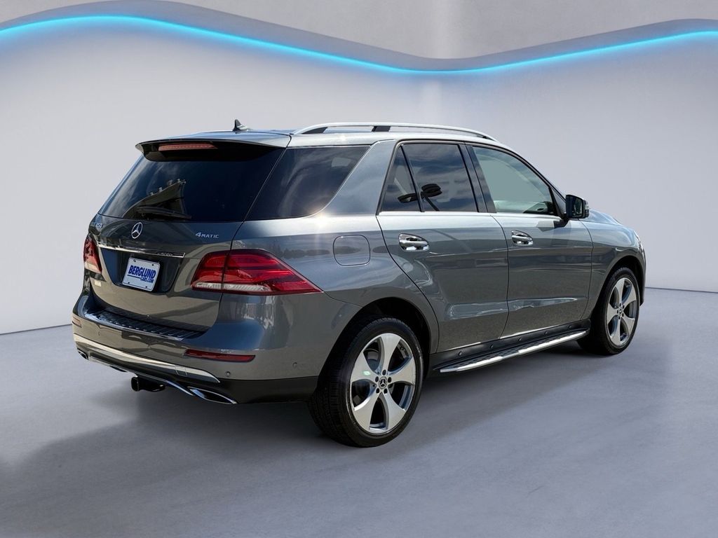 2017 Mercedes Benz GLE 350 4MATIC photo 4