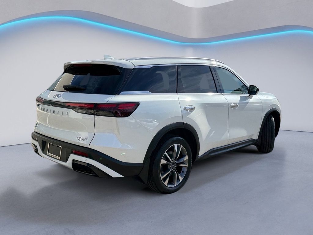 2025 Infiniti QX60 Luxe photo 4