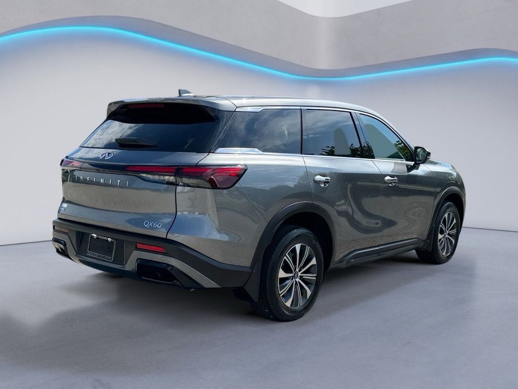 2024 Infiniti QX60 Pure photo 4