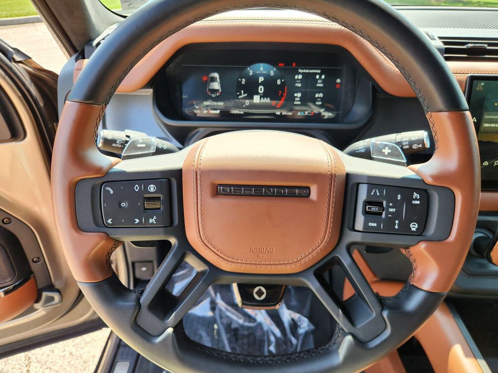 2025 Land Rover Defender Octa - Photo 21
