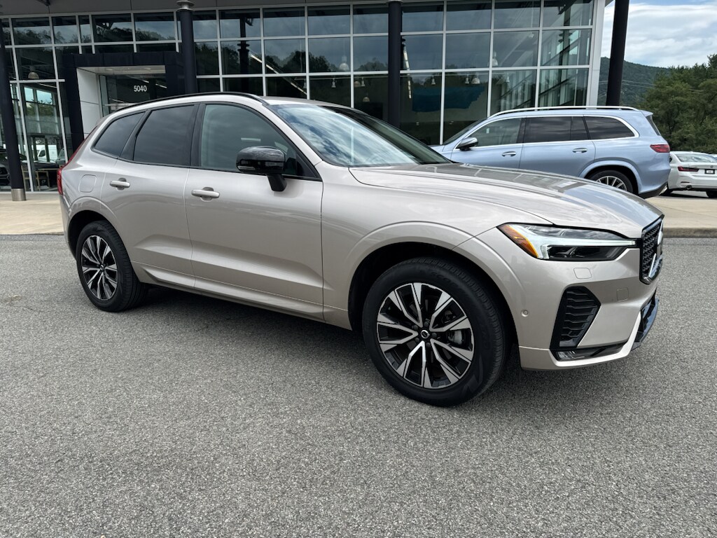 Used 2024 Volvo XC60 Plus Dark Theme Sport Utility