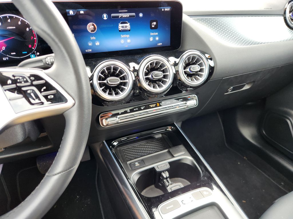 2025 Mercedes-Benz GLA GLA250 - Photo 28