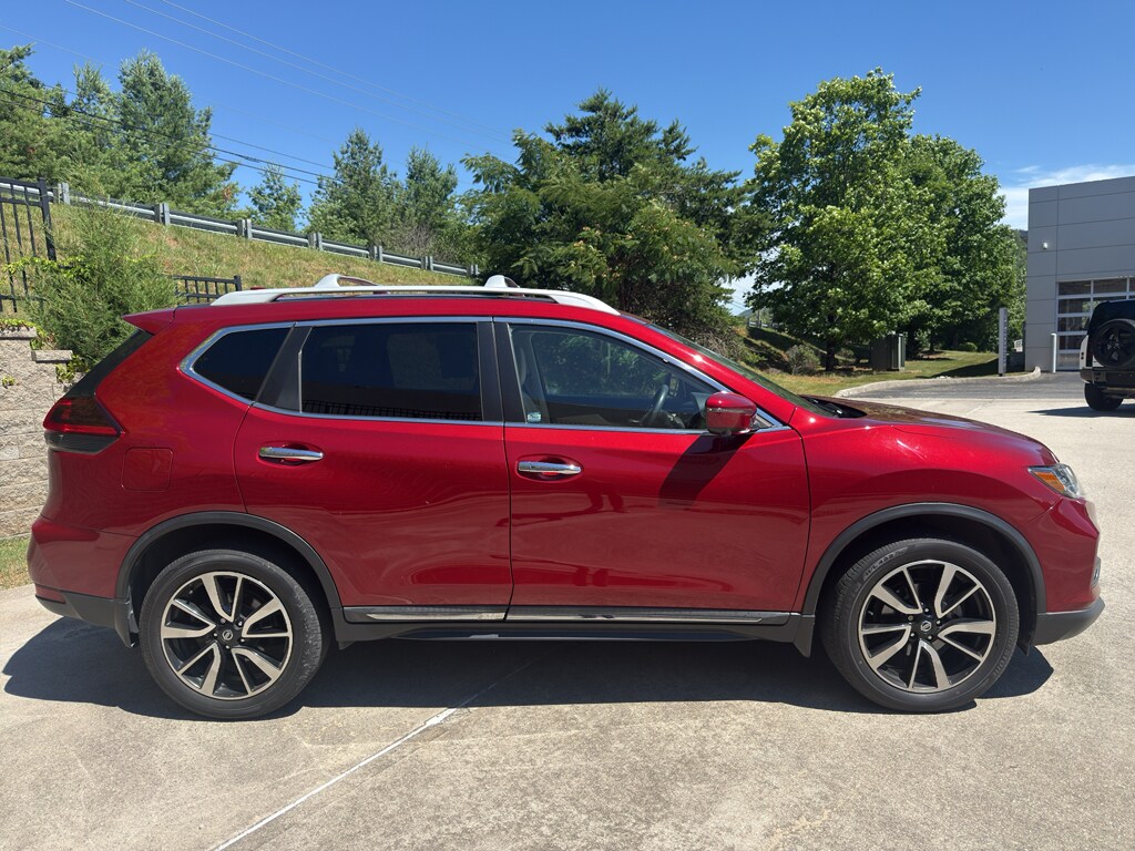 Used 2020 Nissan Rogue SL Sport Utility