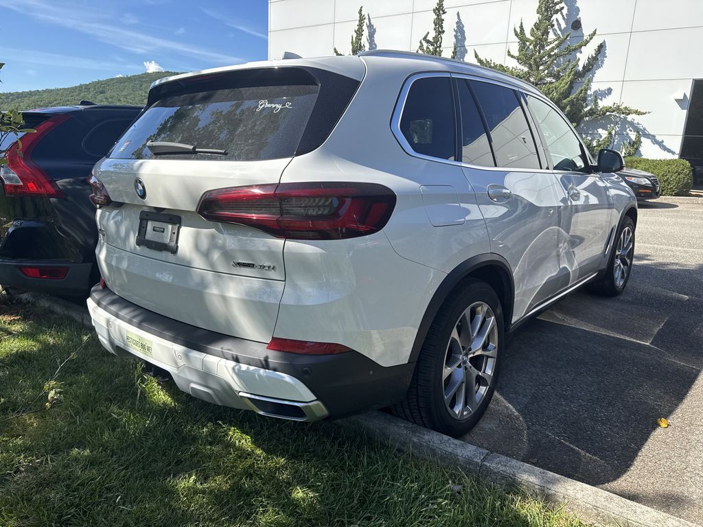 2022 Bmw X5 xDrive40i photo 3