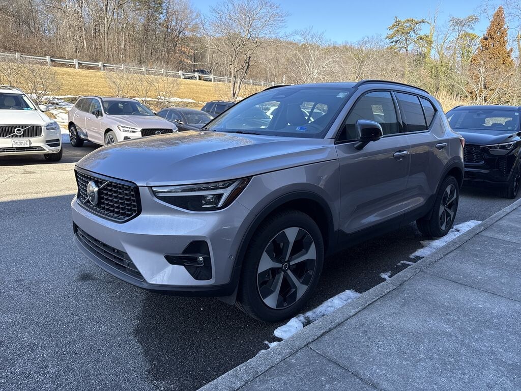 New 2026 Volvo XC40 Plus Sport Utility