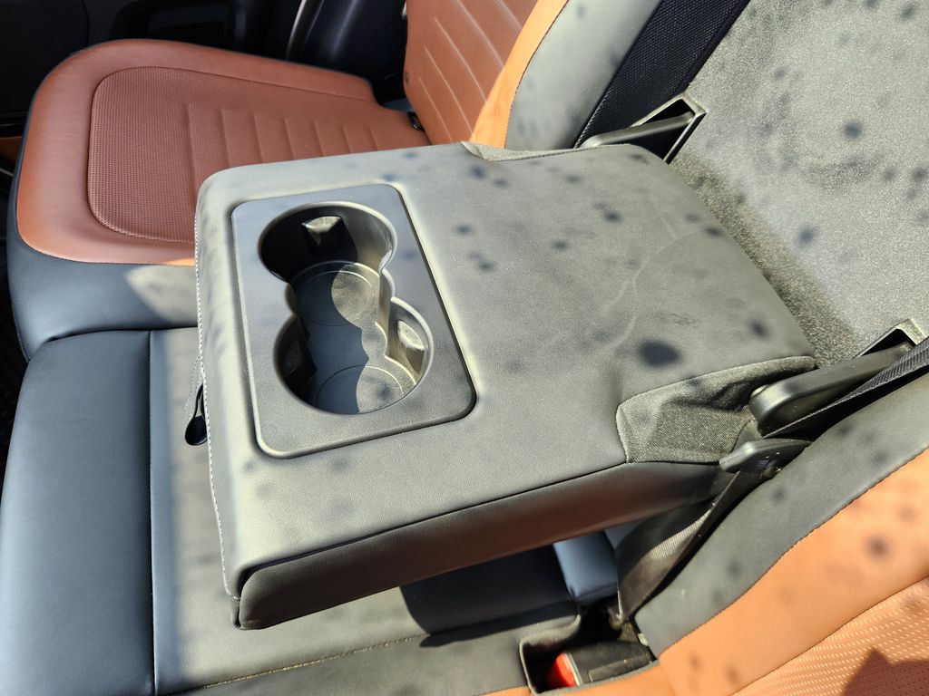 2025 Land Rover Defender Octa - Photo 13