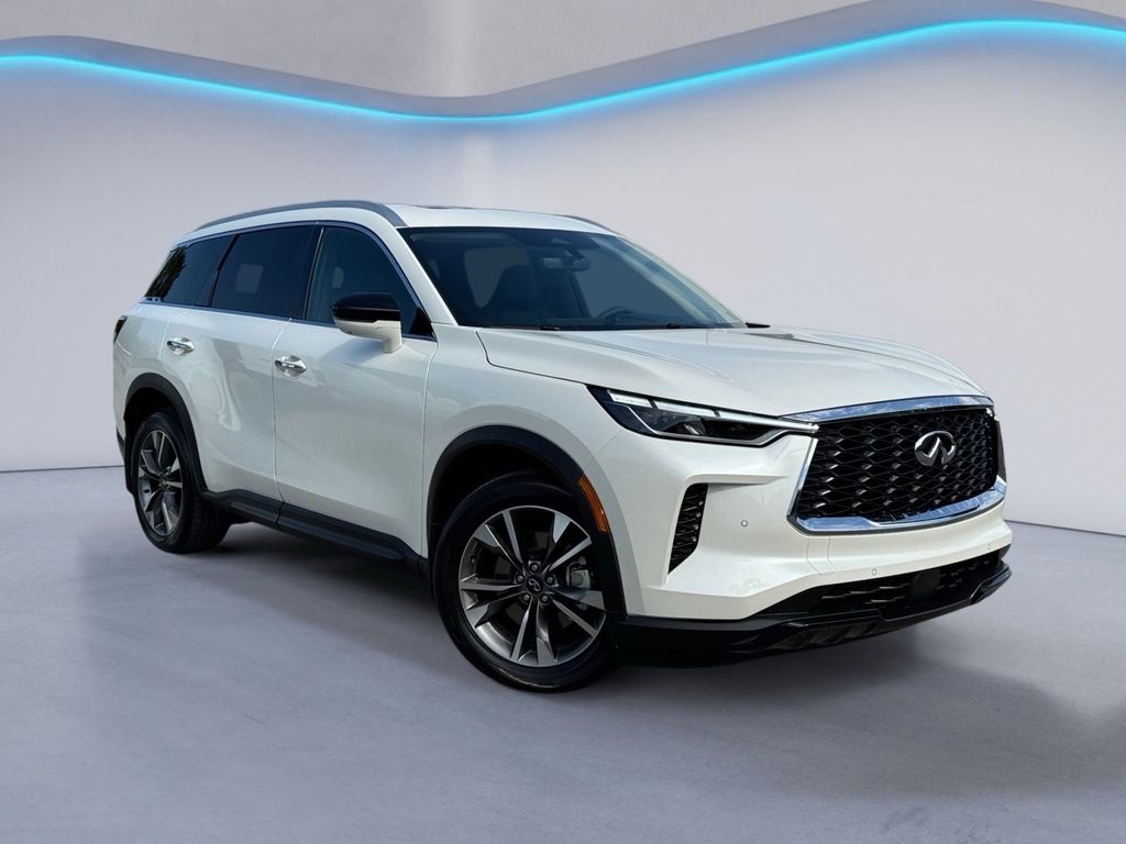 2025 Infiniti QX60 Luxe photo 2