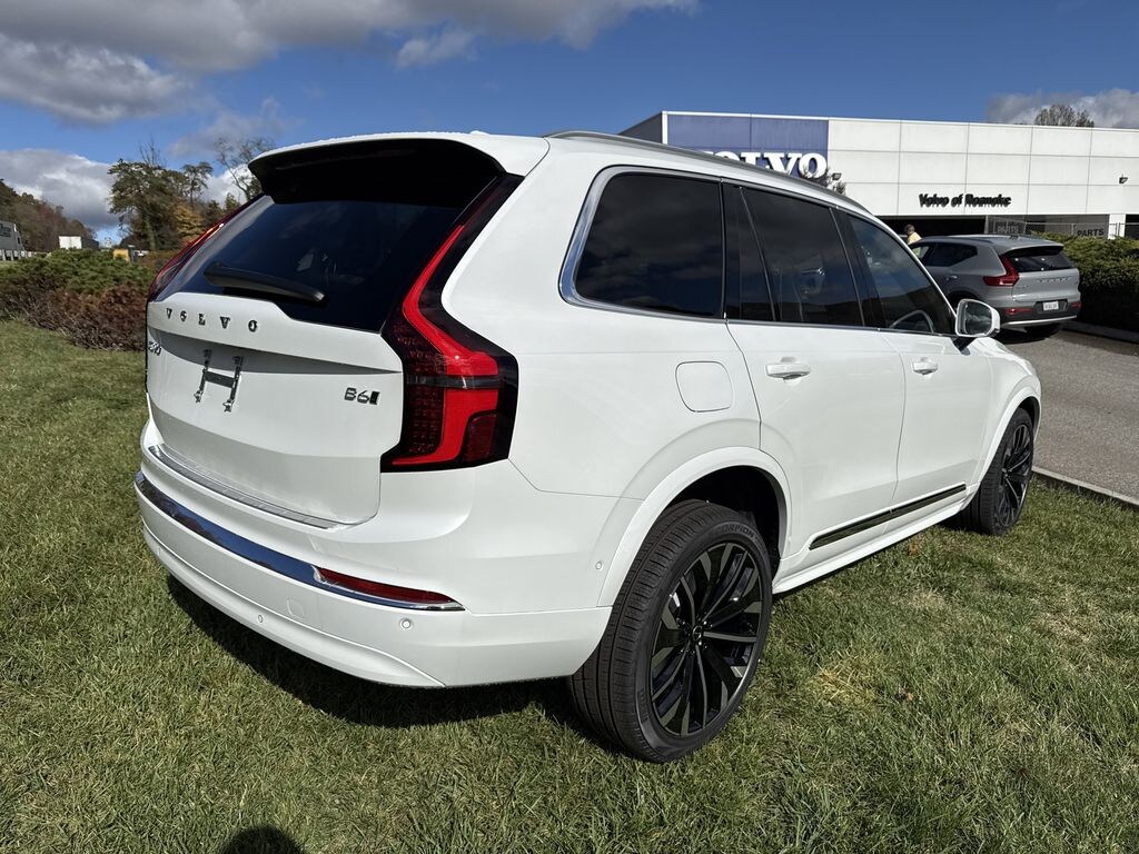 New 2026 Volvo XC90 Plus Sport Utility