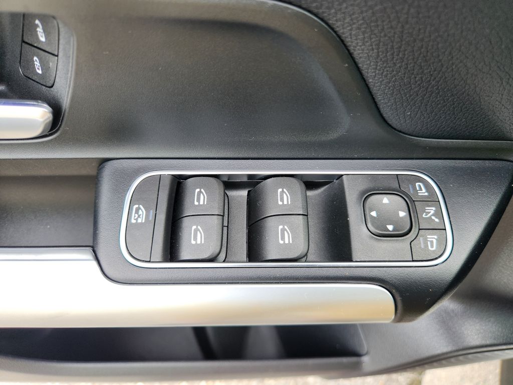 2025 Mercedes-Benz GLA GLA250 - Photo 16