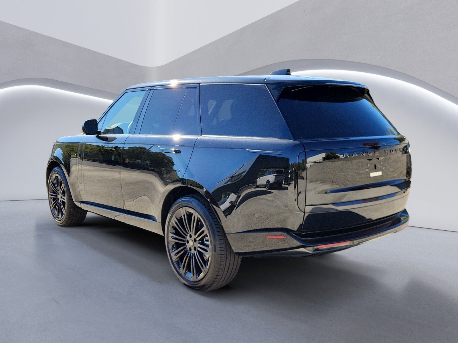 New 2027 Land Rover Range Rover SE Sport Utility
