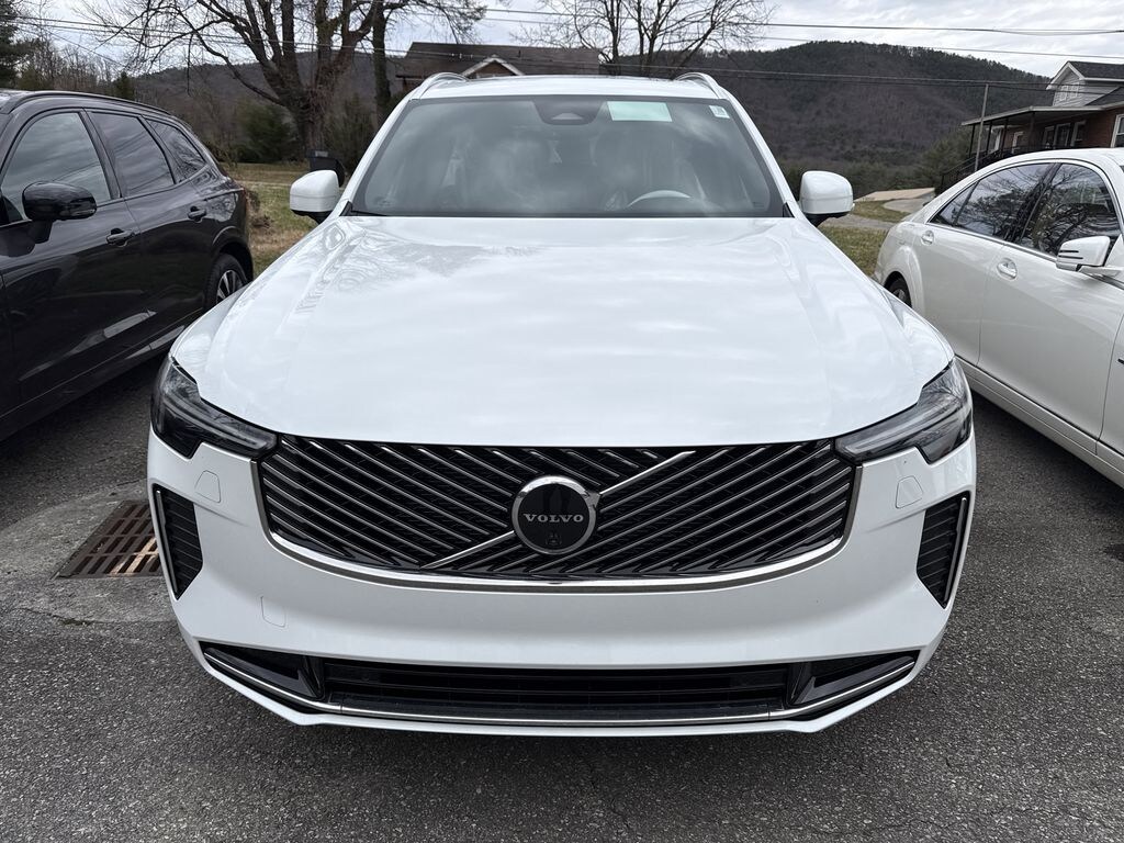 New 2026 Volvo XC90 Plus Sport Utility