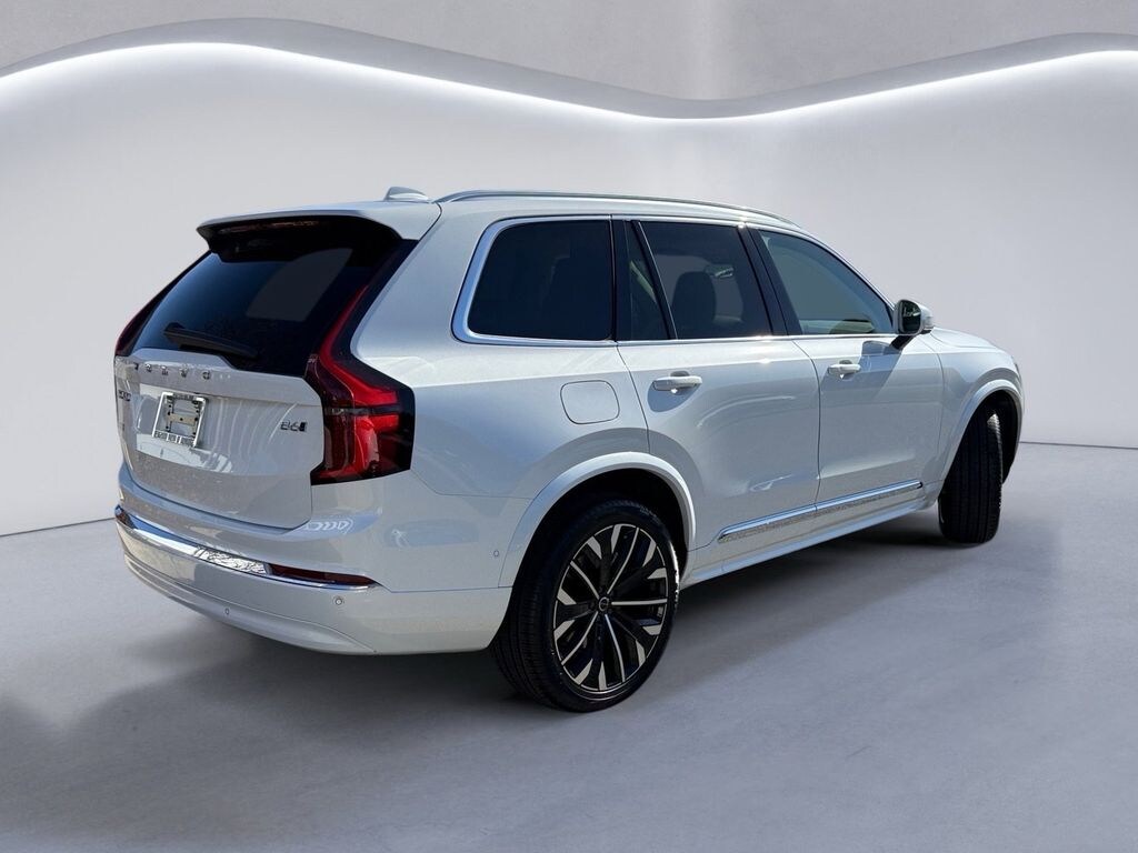 New 2026 Volvo XC90 Ultra SUV