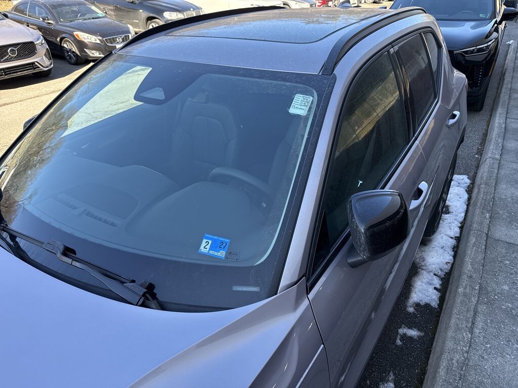 New 2026 Volvo XC40 Plus Sport Utility