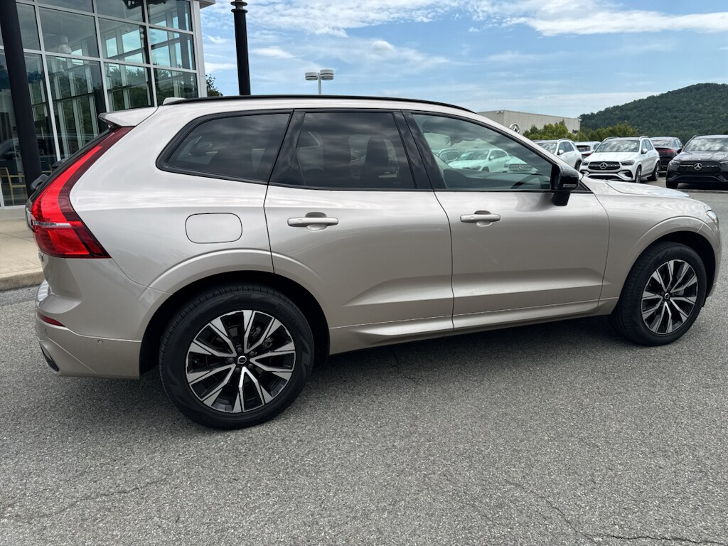 Used 2024 Volvo XC60 Plus Dark Theme Sport Utility