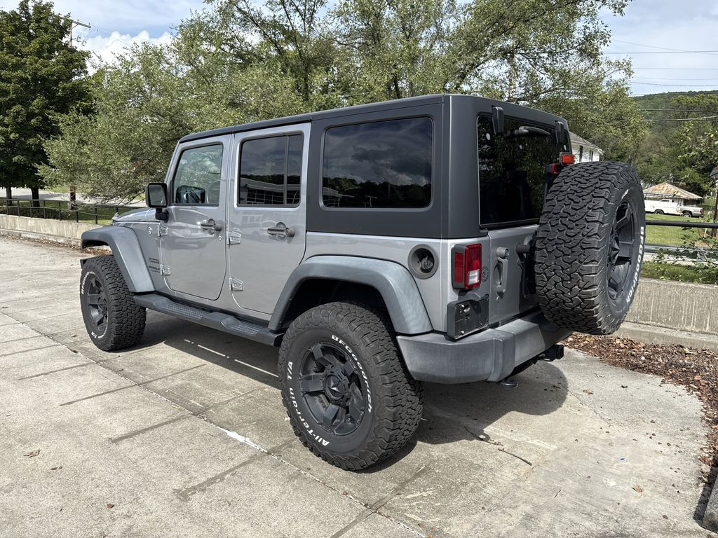 2016 Jeep Wrangler Sport photo 3