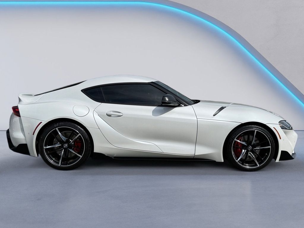 2022 Toyota Supra 3.0 Premium photo 3